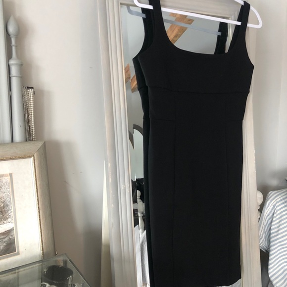 Diane Von Furstenberg... little black dress - Picture 10 of 15